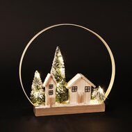 Dekoratief | Deco huisjes m/bomen in boog, naturel, hout, LED, 30x5x29cm | A255640
